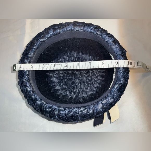 Antique straw pillbox hat - Picture 9 of 9